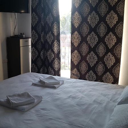 Apartament Teo Карансебеш Экстерьер фото